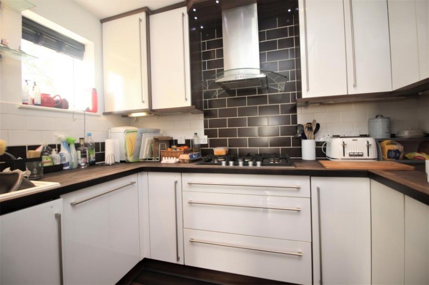 Images for Rosemullion Avenue, Tattenhoe EAID:3152523483 BID:FAE1454D-D163-47F8-88A8-405058CF7D32
